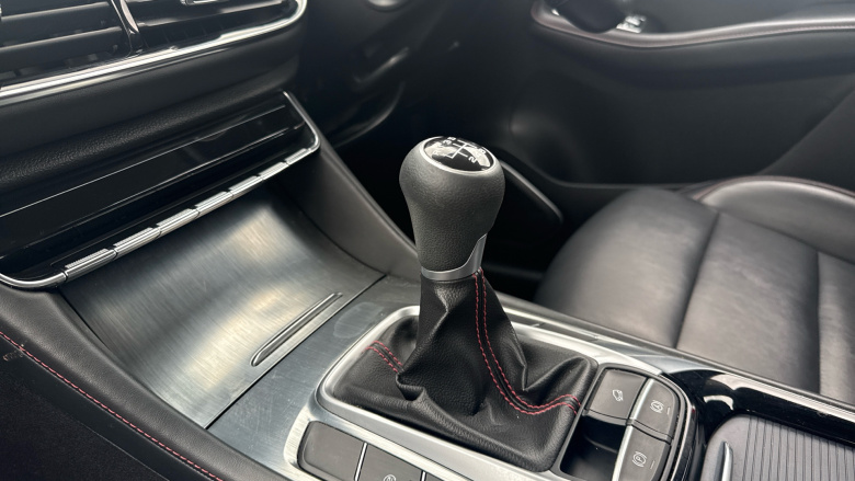 MG Hs 1.5 T-GDI Excite 5dr Petrol Hatchback